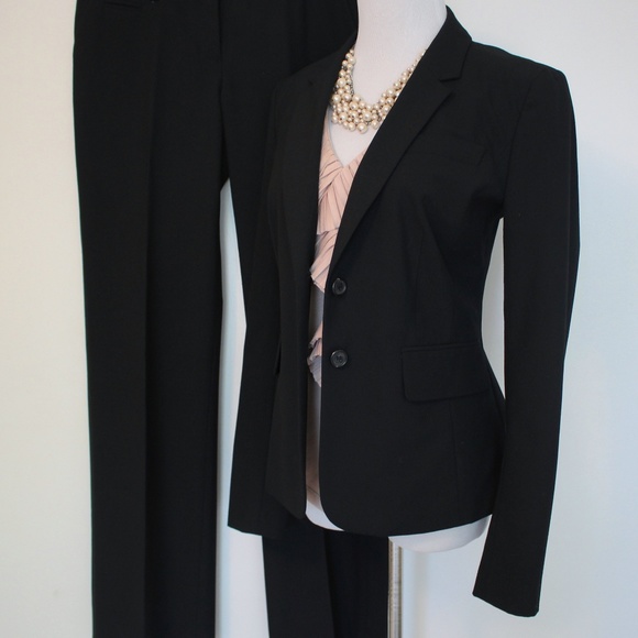 Halogen Jackets & Blazers - HALOGEN Size 4 Black Pant Suit Pants Blazer